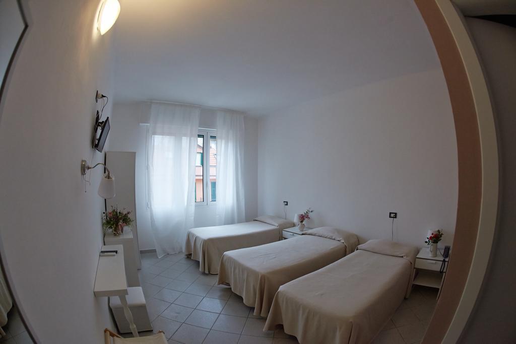 Hotel Lydia Alassio Ruang foto