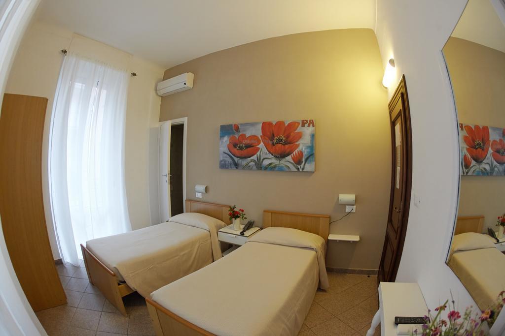 Hotel Lydia Alassio Ruang foto